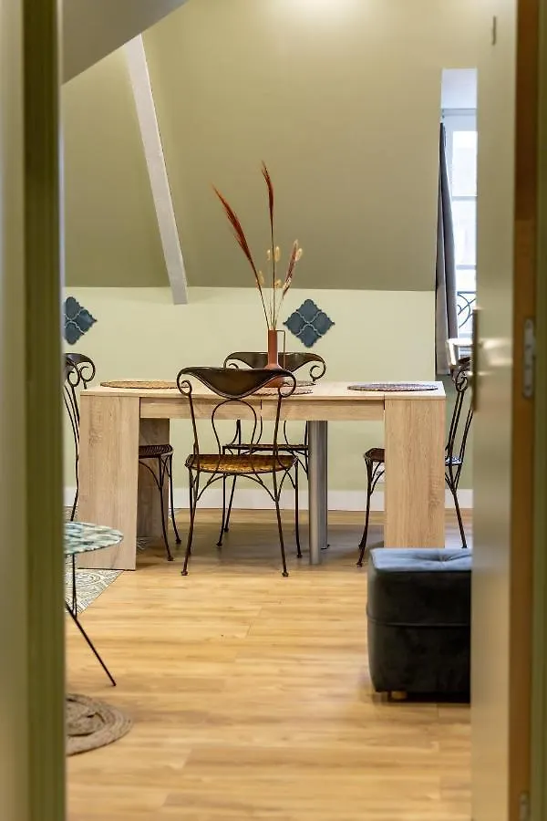 Escapade Place 11 N5A - Appartement Dinan Centre 0*,
